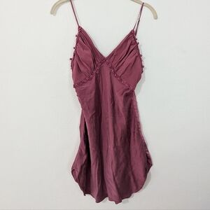 Victoria's Secret Gold Label Vintage 100% Silk Slip Flower Bust Detail Small S